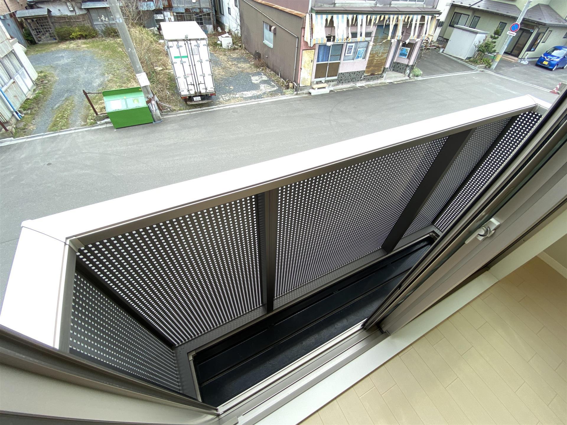 バルコニー　バルコニー