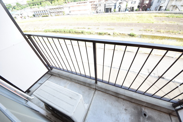 バルコニー　☆天気のよい日はお洗濯☆