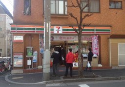 コンビニ　セブンイレブン墨田太平２丁目店（コンビニ）まで162m