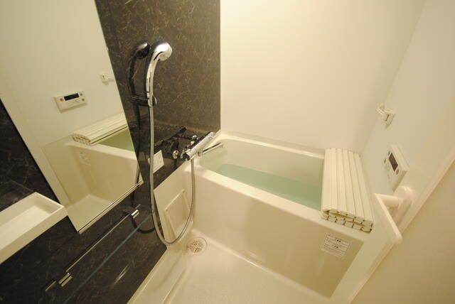 バス・シャワールーム　※別部屋参照