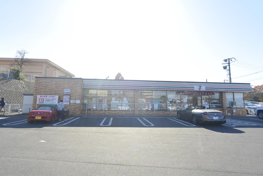 コンビニ　セブンイレブン水戸千波小学校通り店（コンビニ）まで671m