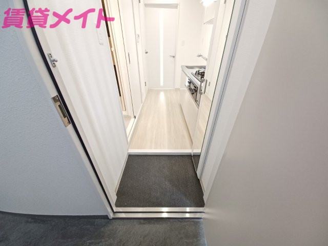 玄関　同タイプの画像です