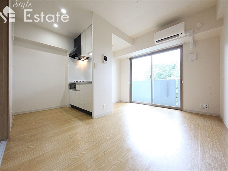 居室・リビング　内装