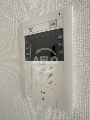 セキュリティ　SEST新大阪　モニター付きインターホン