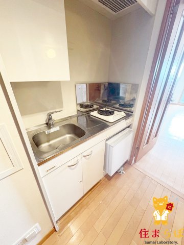 キッチン　「ただの部屋探しじゃない。“あなたの暮らし”探しです。」