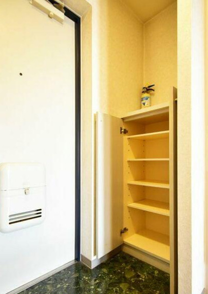 玄関　シューズボックスです