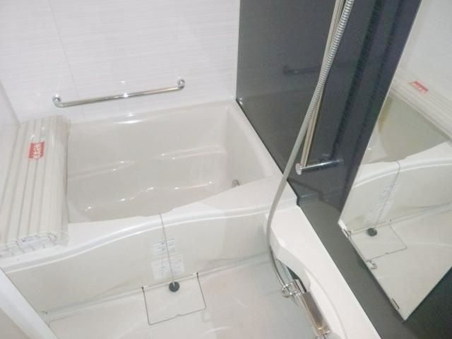 バス・シャワールーム　※他号室参考写真