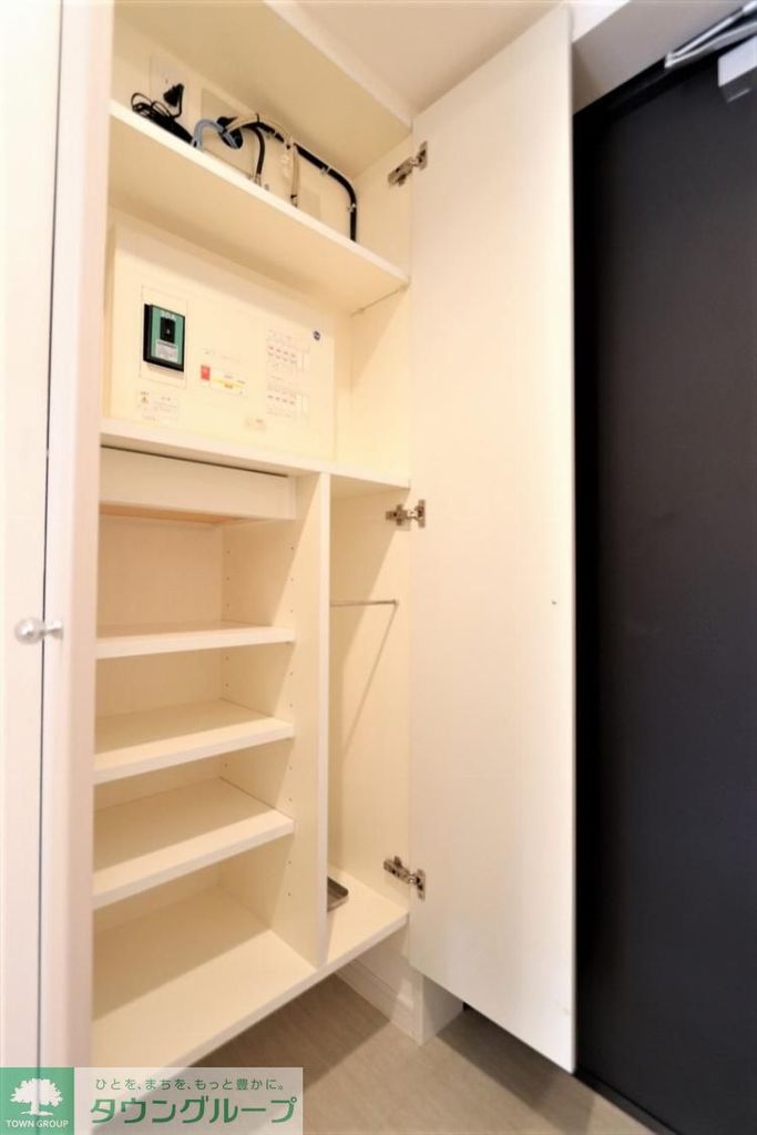 玄関　※他号室参考写真