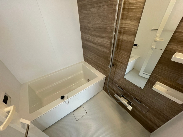 バス・シャワールーム　１５０１号室の写真になります。