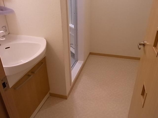 その他設備　★独立洗面脱衣室★