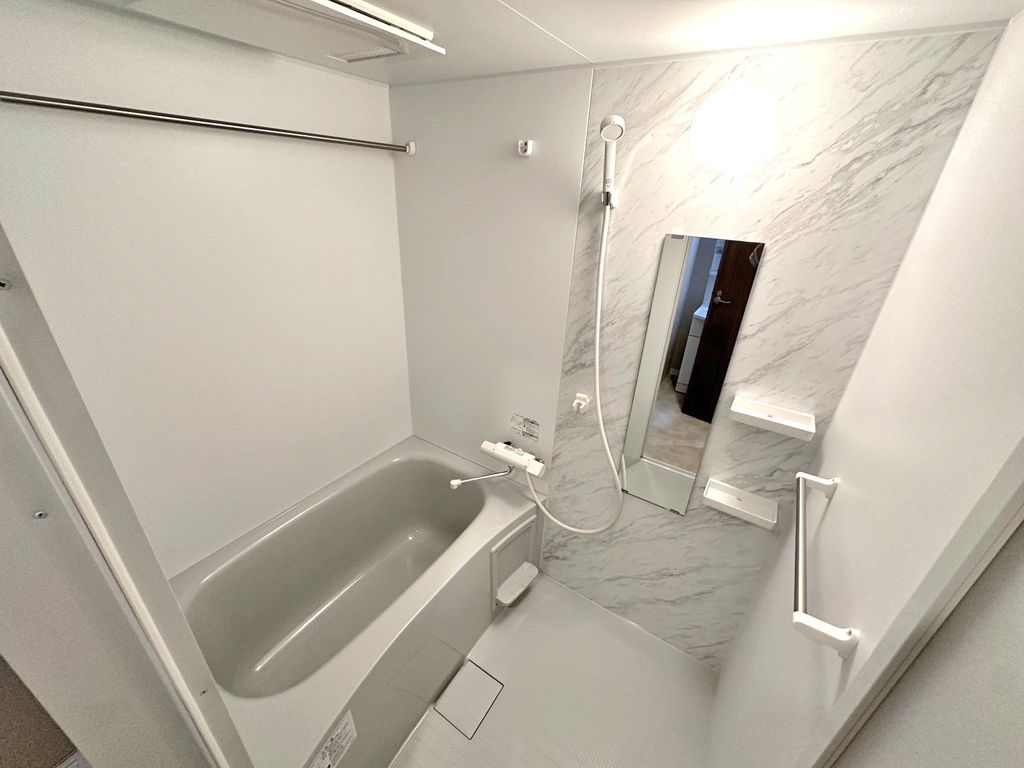 バス・シャワールーム　バス
