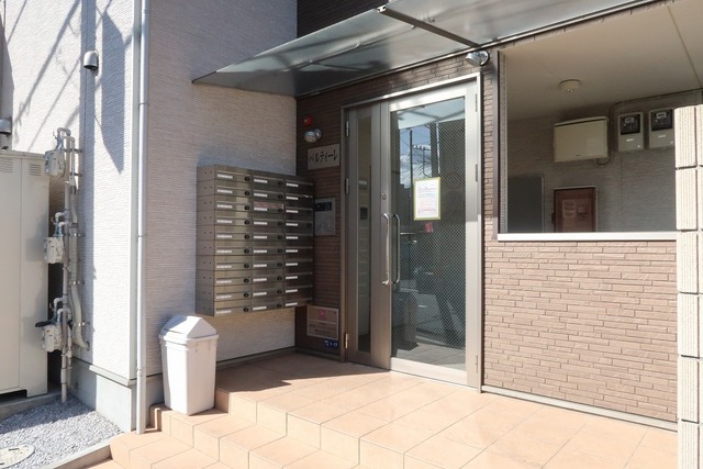 エントランス　オートロック