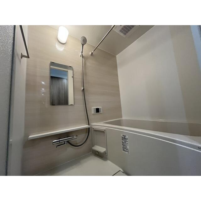 バス・シャワールーム　※別部屋参考写真