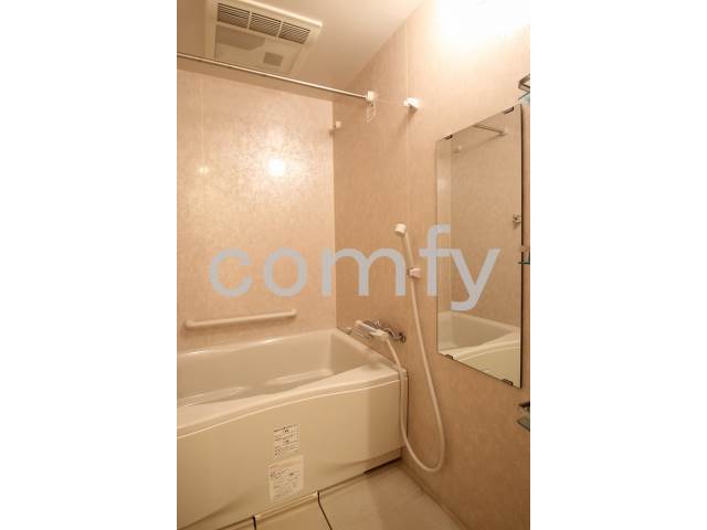 バス・シャワールーム　浴室乾燥機付きバス