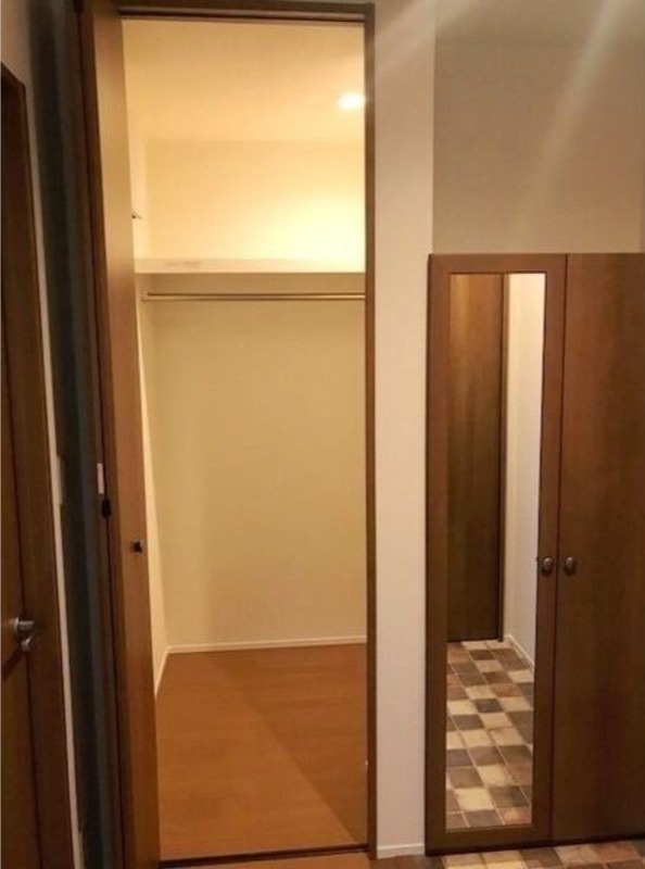 玄関　図面と現状に相違がある場合には現状を優先