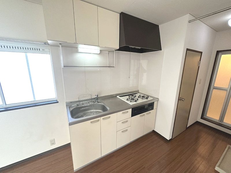 キッチン　収納力も豊富なキッチン