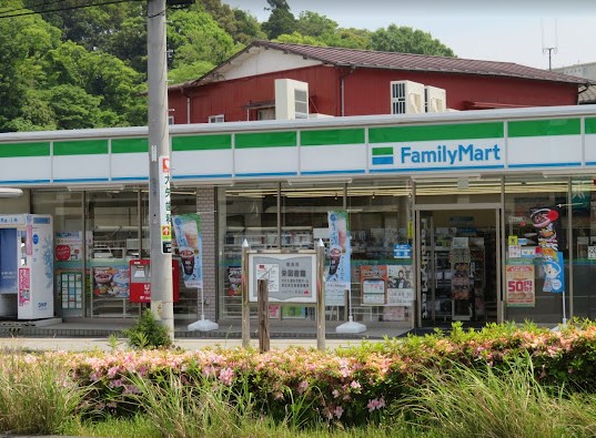 コンビニ　ファミリーマート 栄スポーツセンター店（コンビニ）まで1374m