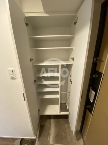 玄関　レオンコンフォート天神橋　下駄箱