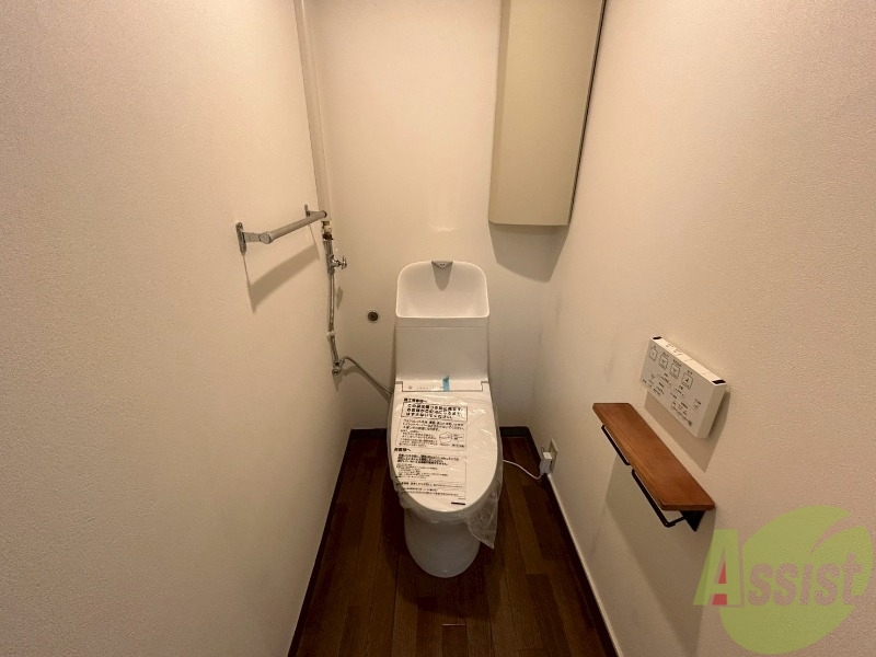 トイレ　こちらはトイレです。清潔感があり、安心して使用できます。