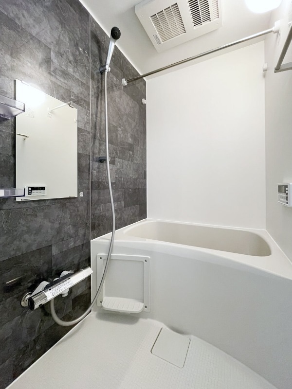 バス・シャワールーム　風呂