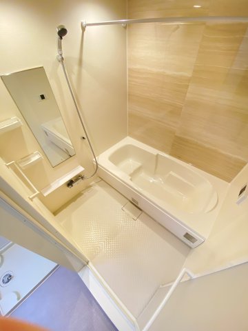 バス・シャワールーム　※同タイプ写真になります