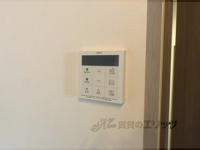 その他設備　給湯器リモコン