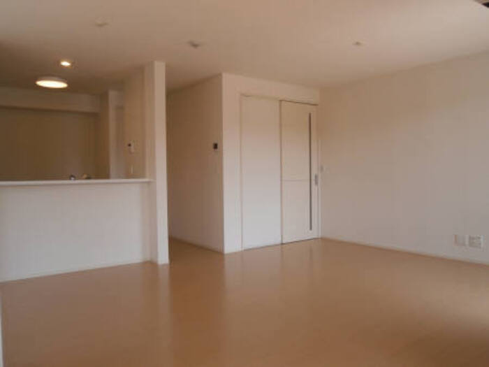 居室・リビング　16帖の広いリビング！