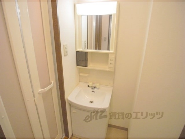 洗面設備　独立洗面台