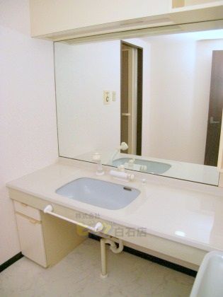 洗面設備　シャンプードレッサー完備♪