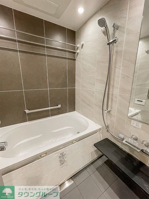 バス・シャワールーム　※写真は同タイプ住戸です。