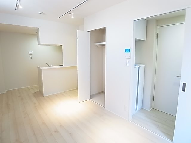 居室・リビング　別部屋写真