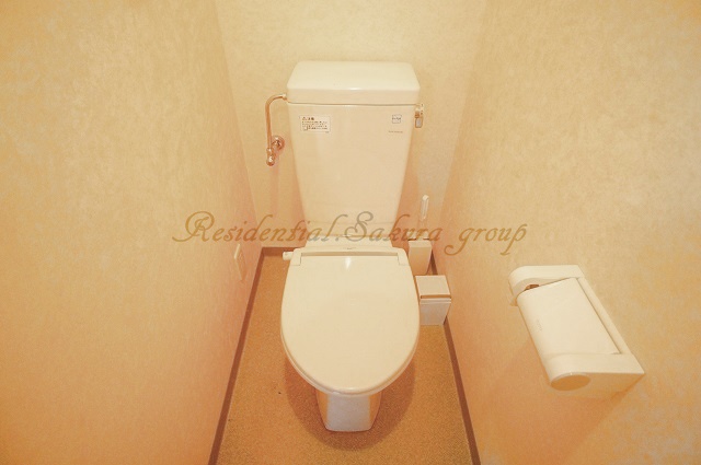 トイレ　清潔感のある水回り♪