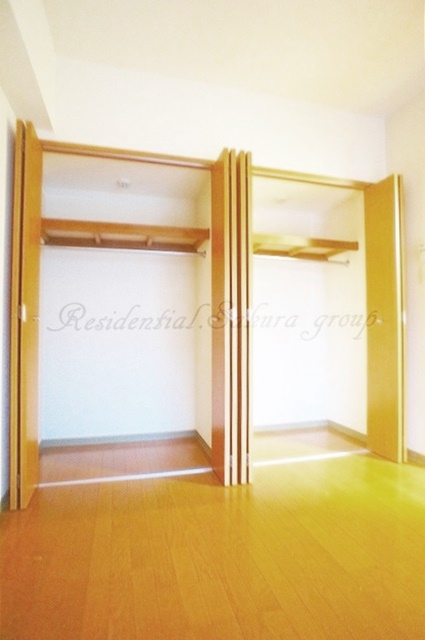 収納　お荷物の多い方でも安心のクローゼット付き♪