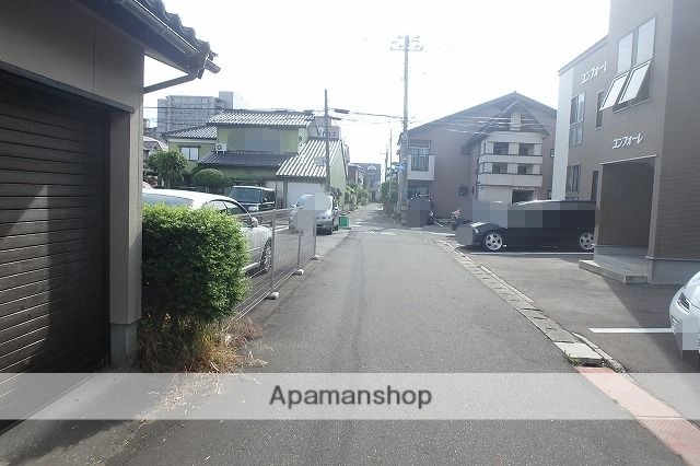 その他　前面道路（その他）まで0m