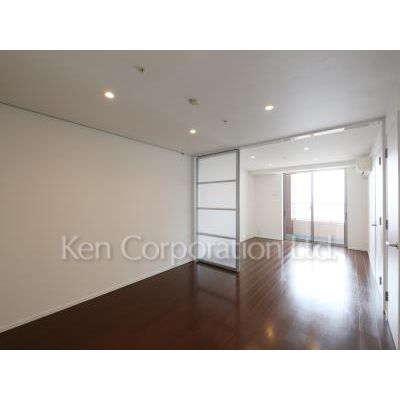 居室・リビング　同タイプ25階のお部屋を撮影。仕様が異なることがあります。