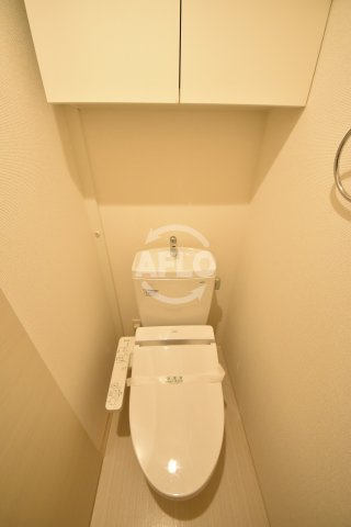 トイレ　APRILE南森町（旧名：アスール南森町）　トイレ