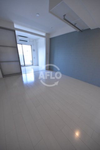 その他　APRILE南森町（旧名：アスール南森町）　洋室