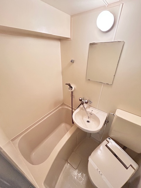 バス・シャワールーム　バス・トイレ一体