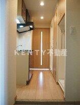 玄関　収納もある玄関です