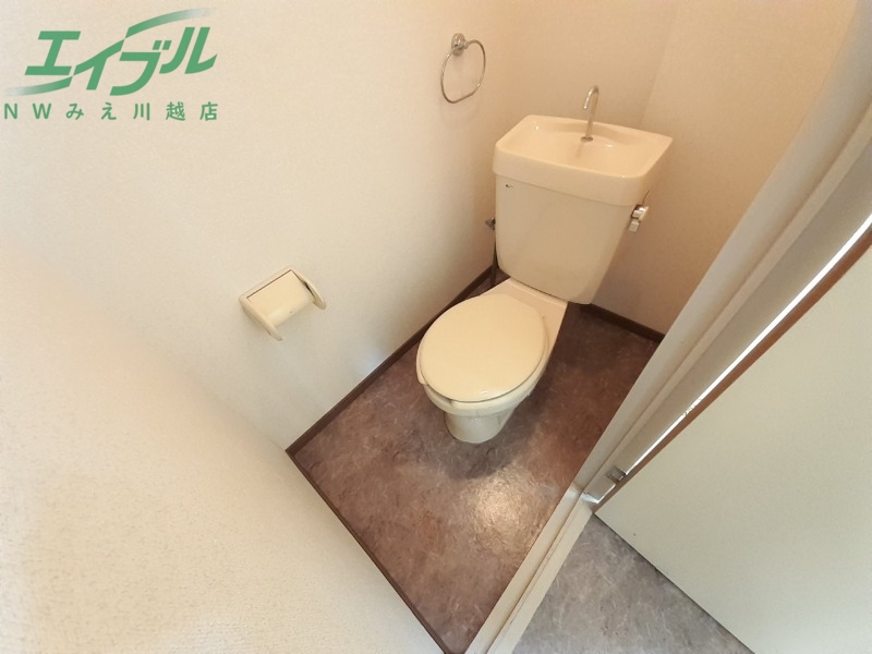 トイレ　同型参考写真