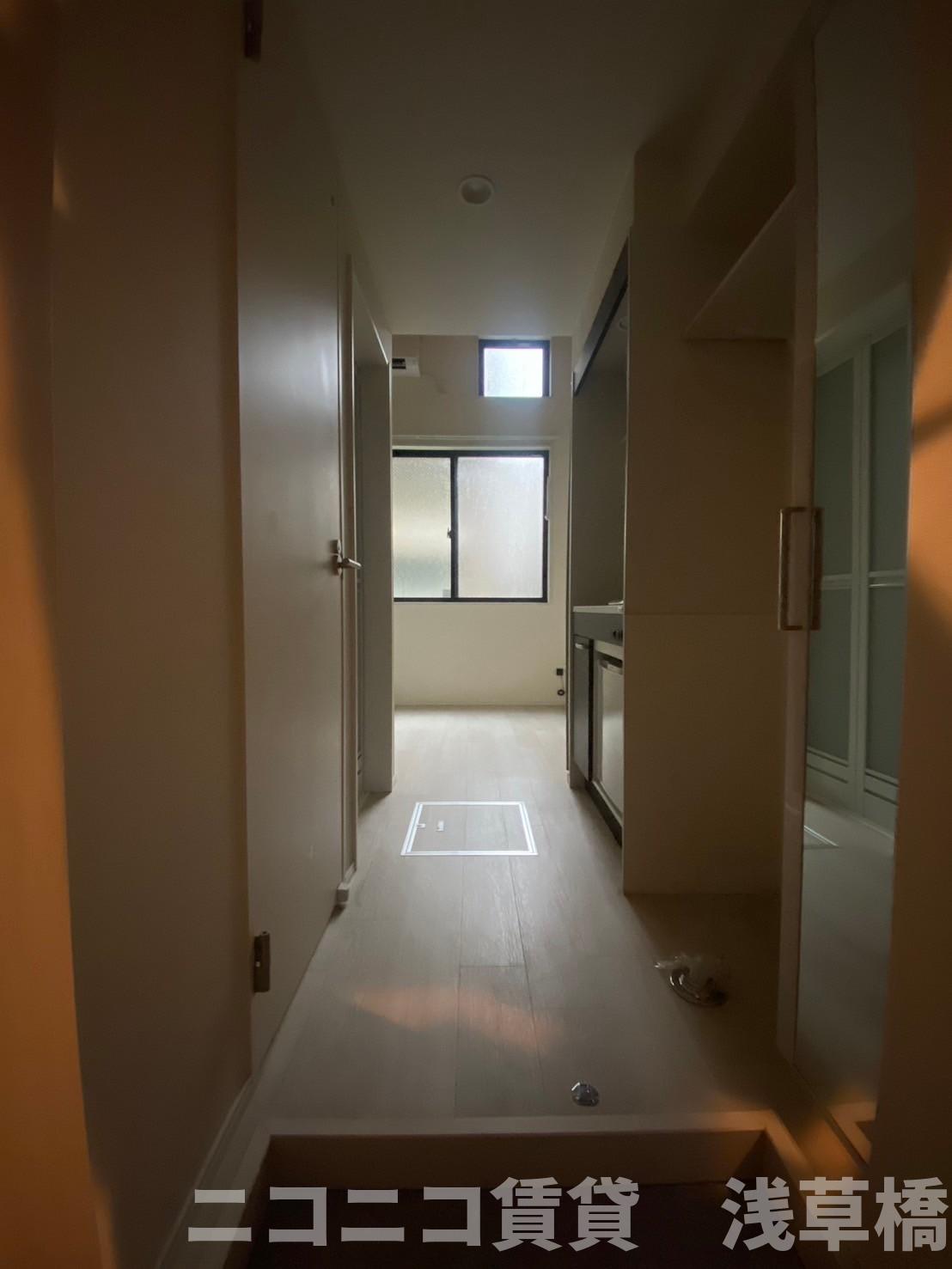 玄関　106号室イメージの為、現状を優先致します。