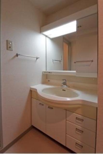 洗面設備　※写真は同タイプ住戸です。