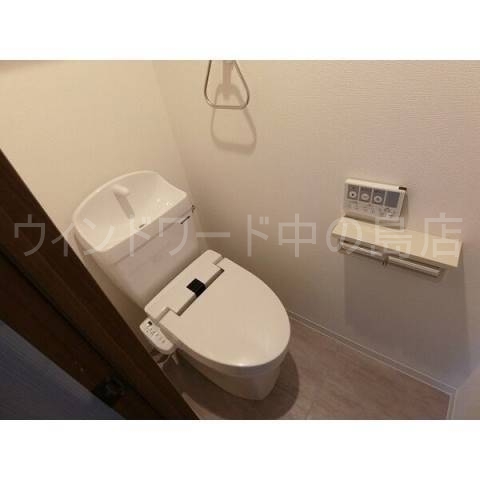 トイレ　詳細は、ウィンドワード中の島店までご相談下さい。