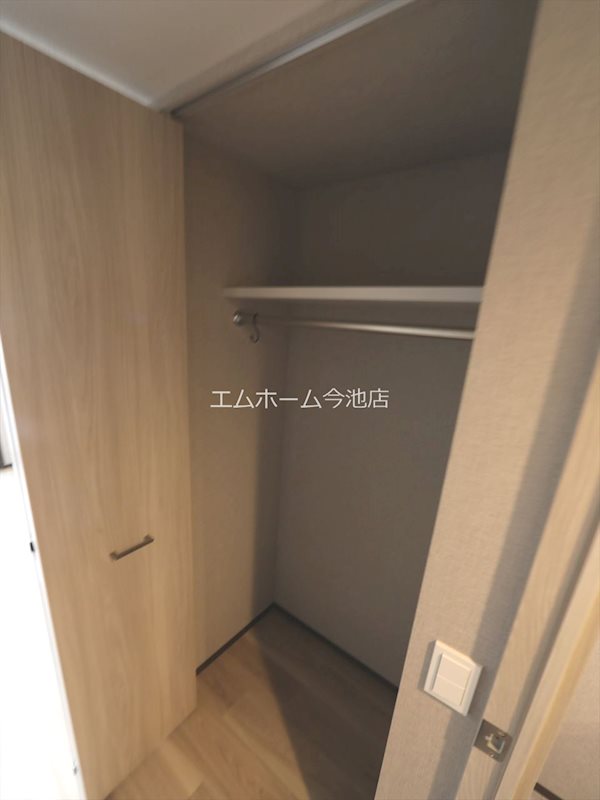 収納　クローゼット（収納スペース充実しています）
