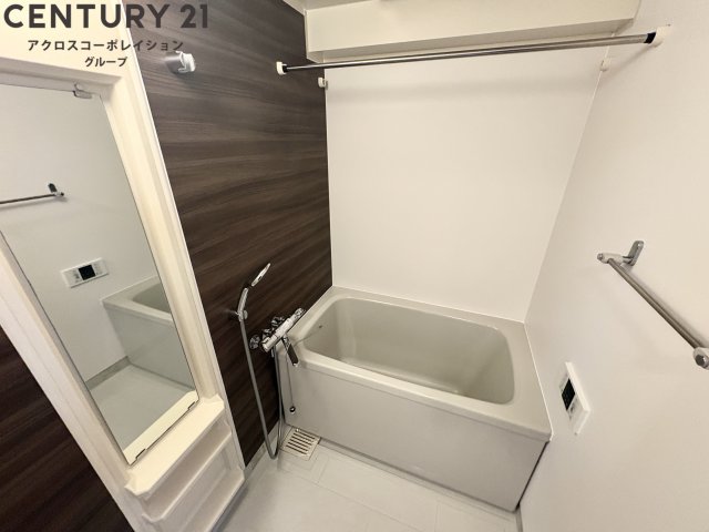 バス・シャワールーム　一日の疲れを癒やす浴室です