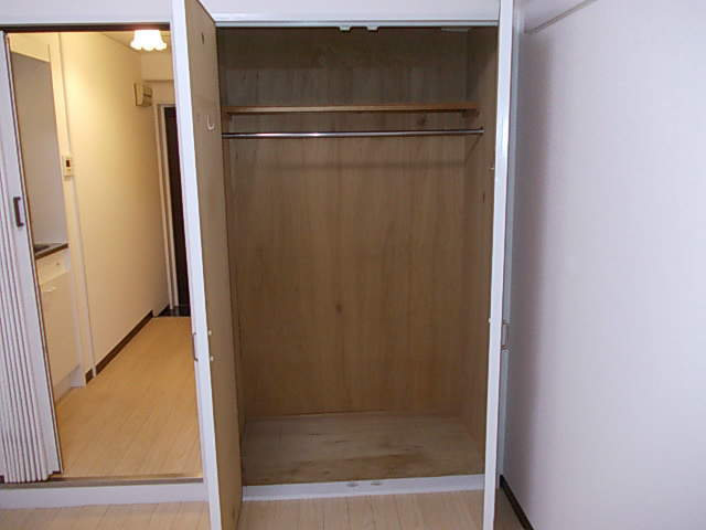 収納　クローゼット