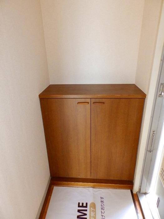 玄関　他室参照(反転)