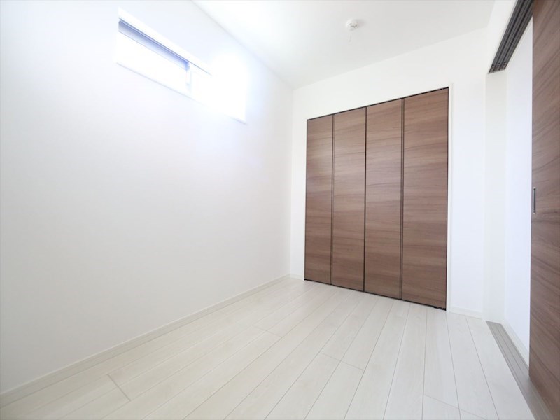 収納　ウォークインクローゼット（収納充実してます）イメージ写真