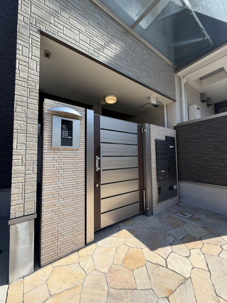 エントランス　エントランス