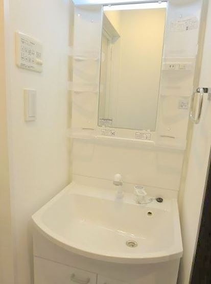 洗面設備　※同仕様写真含む